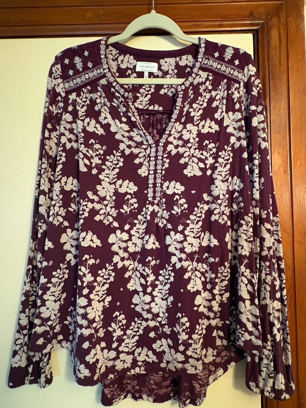 Lucky Brand Women's Burgandy/Cream Floral Embroidered V-Neck Top